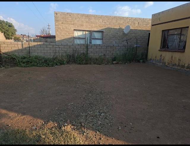 2 BEDROOM HOUSE FOR SALE IN MANKWENG